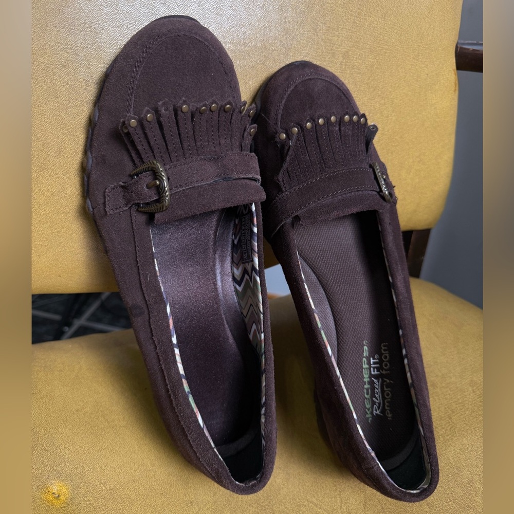 Skechers women’s sneakers Dark Brown Suede Loafers with Stud Details size 9,5 - Picture 6 of 14